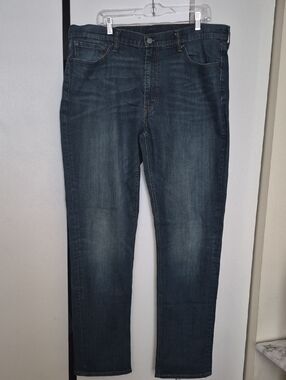 Levi's Men's Slim Straight Jeans in Dark Blue Wash